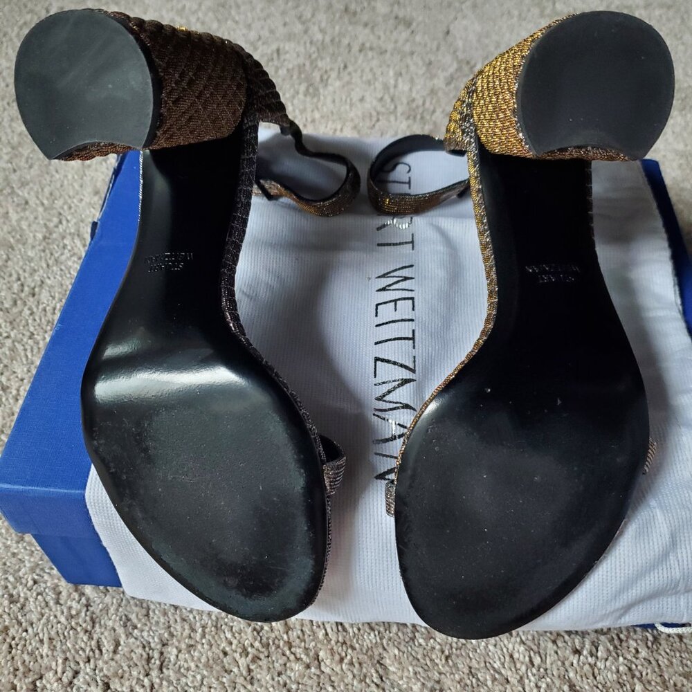 Stuart Weitzman NuQuilt Sandal in Pyrite Nocturn - Picture 5 of 6